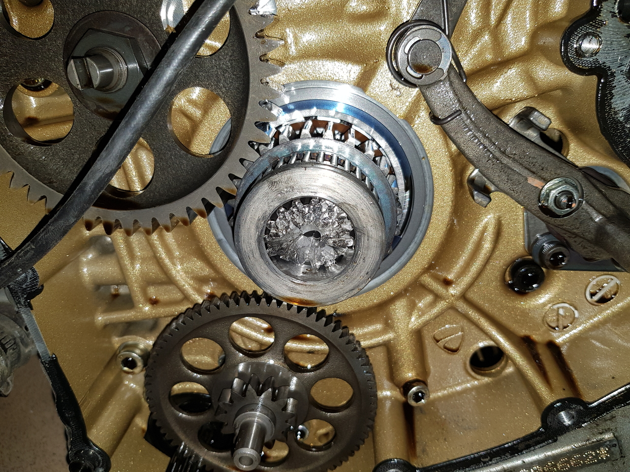 broken shaft after 1h  speed > 200 km/h