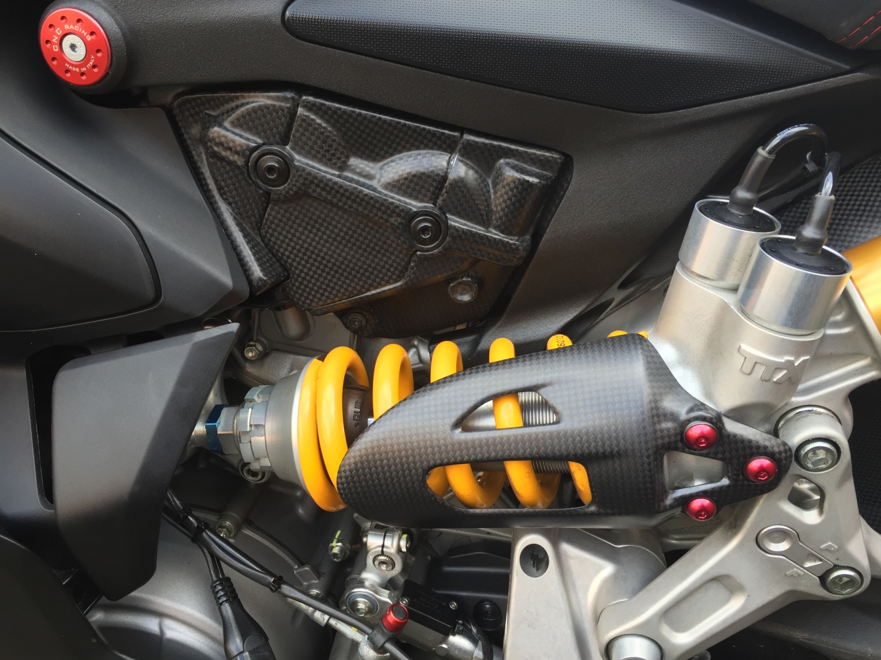 Carbon shock guard (Supplied by Conquest Carbon)