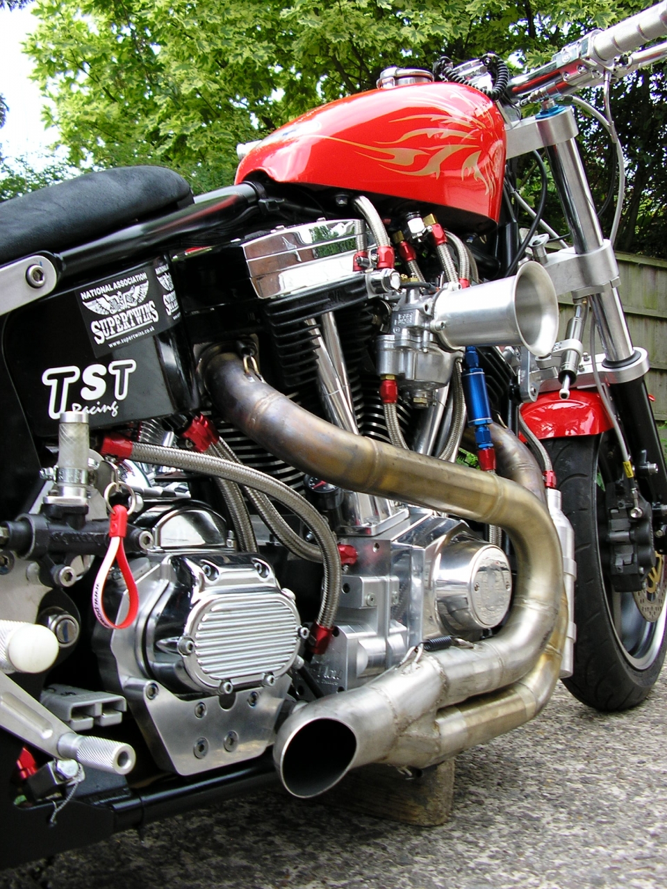 2 ltr engine with NOS, jap wheels, forks, rest was one off / home made..  not a HD part on it