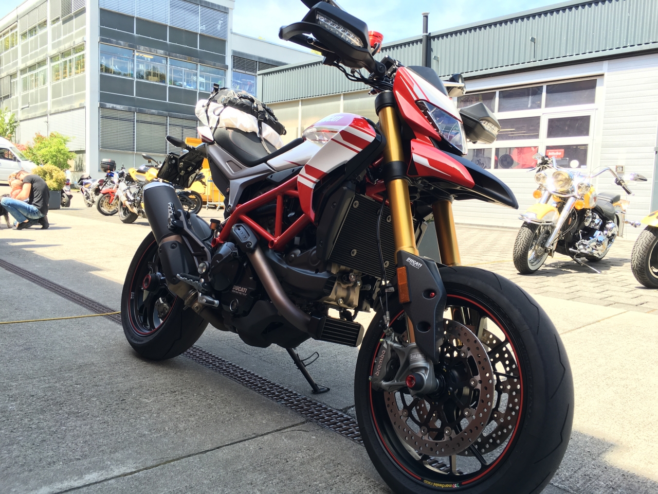 Engine cover, cnc racing bolts, oil filler cap, lightech axle protection