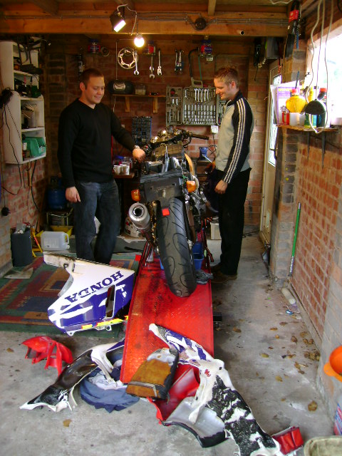 Never leave your twins alone with a burnt RVF400