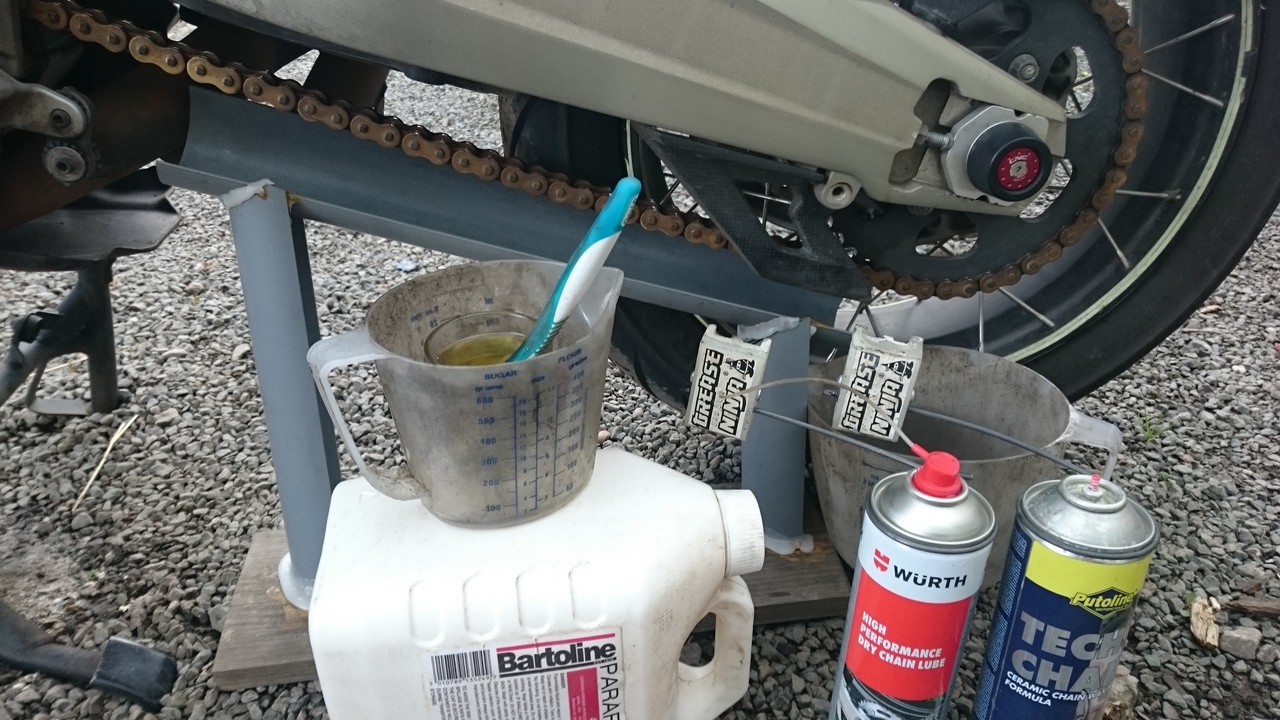 Guttering paraffin catcher1