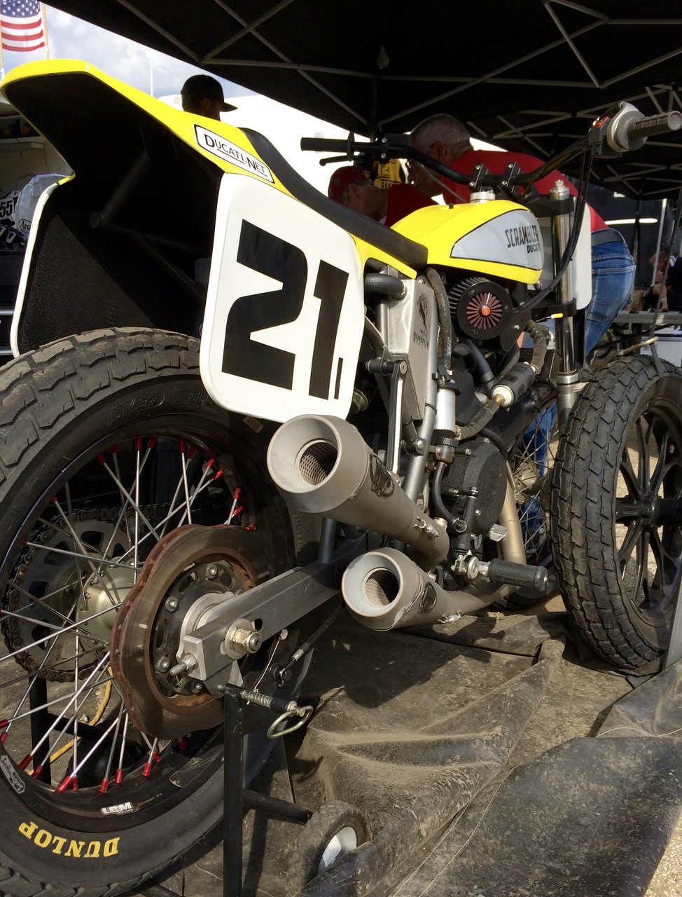 Another angle of TB&#039;s bike, very cool guy in person.