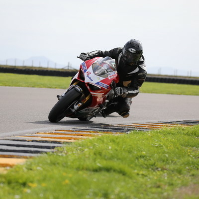 Anglesey track day with Whitham, Aug 2018