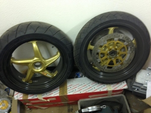Dymag Carbon rims magnesium centres