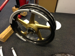 Front mid tyre change