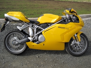 749S