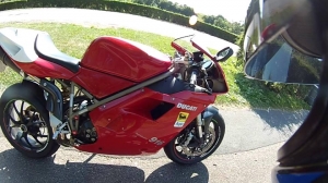 916