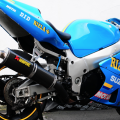Srad gets new decals, black wheels and carbon Akra can
